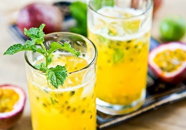 Những lợi ích sức khỏe từ việc duy trì uống chanh leo hàng ngày