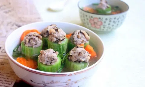 Cách làm canh dưa leo nhồi thịt đổi vị cho bữa trưa ngon miệng