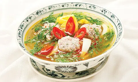 Đổi vị mâm cơm với canh chả mực ngon hết ý