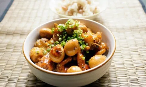 Đổi món với gà kho trứng cút khiến cả nhà đều mê