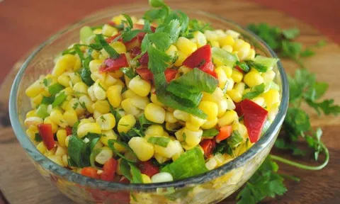 Cách làm salad bắp mỹ trộn mayonnaise siêu ngon