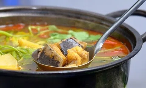 Cách làm món lẩu cá đuối thơm ngon đậm đà cho ngày mưa