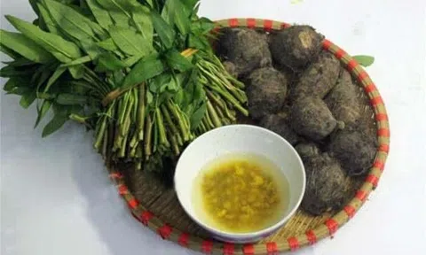 Canh cua rau muống khoai sọ ngọt mát, đưa cơm