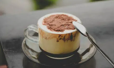 Bí quyết pha chế cà phê trứng ngon chuẩn vị phố cổ Hà Nội