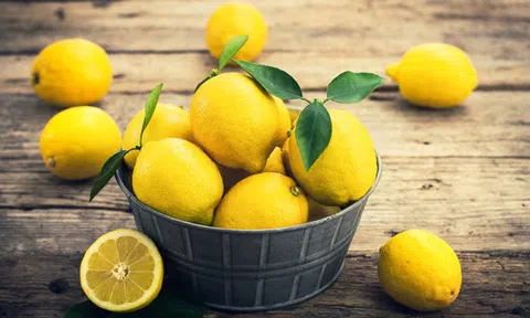 Cách tẩy áo trắng ố vàng đơn giản và hiệu quả nhất