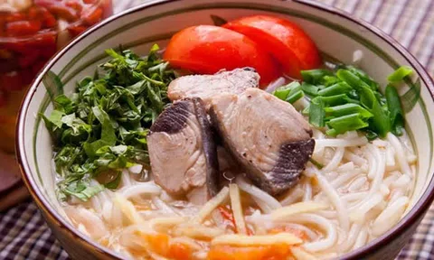 Ăn là mê với bún cá ngừ ngon nhất chuẩn vị miền Trung