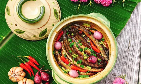 Mẹo làm cá kèo kho tộ không tanh, không nát cực kỳ đưa cơm