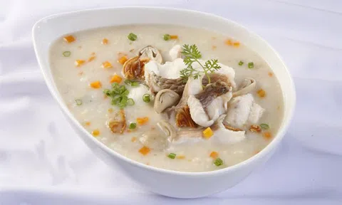 Cách nấu cháo cá chép không tanh cho mẹ bầu