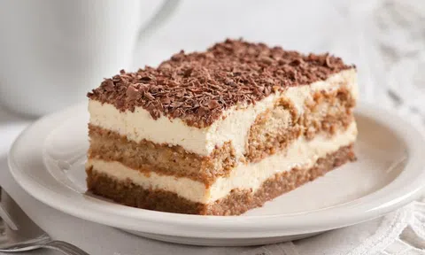 Bật mí cách làm bánh tiramisu mềm mịn, ngon chuẩn kiểu Ý