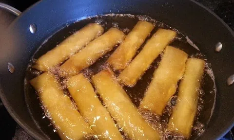 Cách làm món chả giò cuốn phô mai thơm ngon