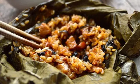 Xôi gà hấp lá sen: Món ngon cho bữa sáng thêm hứng khởi