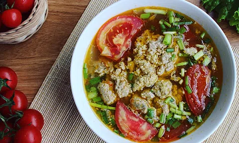 Cách nấu món canh riêu cua đơn giản, bổ sung canxi cho cả nhà