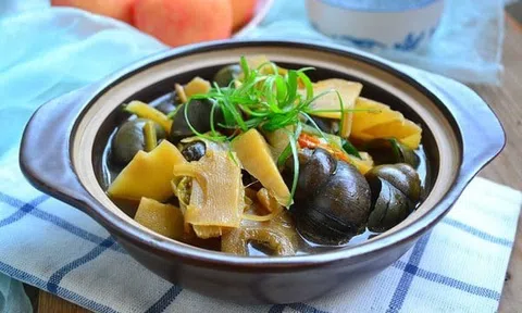 Cách làm ốc xào măng cay ấm bụng ngày đông