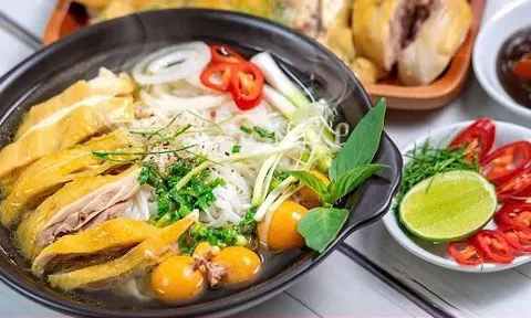 5 bước chế biến phở gà cho bữa sáng ngon miệng