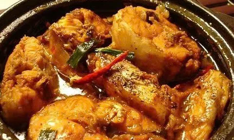 Cách làm cá bống mú kho tộ đậm vị, đưa cơm