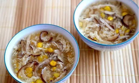 Nấu súp gà thơm ngon bổ dưỡng, tăng sức đề kháng cho cơ thể