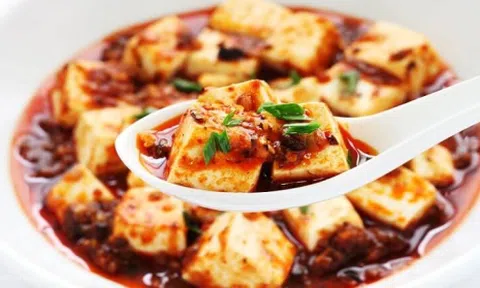 Cách làm món đậu phụ sốt cay Tứ Xuyên đơn giản mà không bị ngán