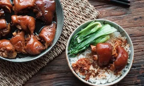 Mẹo om chân giò thơm mềm không bị ngấy