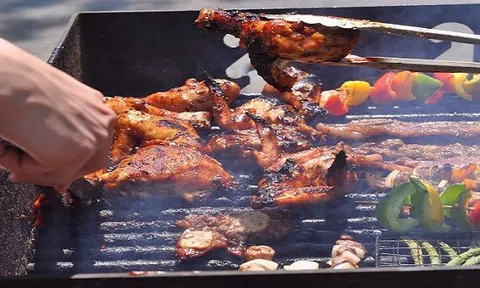 Mẹo cứu chữa và khử mùi các món ăn bị cháy đơn giản bất ngờ