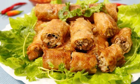Tuyệt chiêu làm món nem rán vàng giòn mà không bị khô