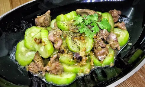 Cách làm món lòng gà xào mướp hương vừa ngon lại vừa bổ dưỡng