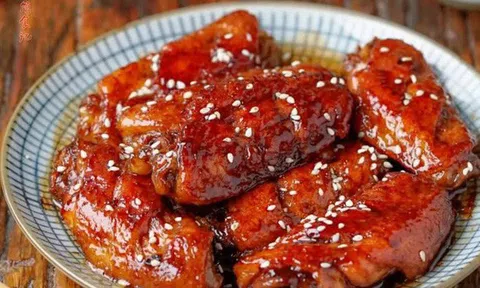 Hướng dẫn cách làm món cánh gà hầm coca lạ miệng cho cả nhà