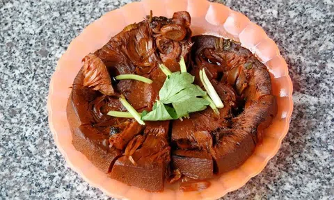 Cách làm món mít non kho tộ đậm đà lạ miệng