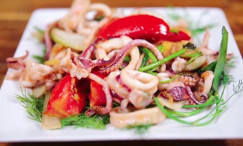 Mẹo xào mực thơm ngon, giòn sựt không tanh