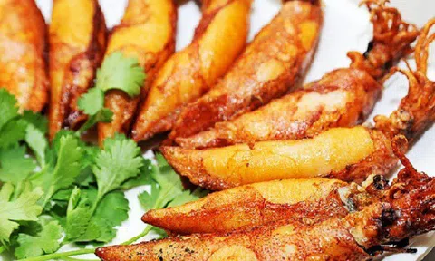 Cách làm mực trứng chiên nước mắm ngon đậm vị