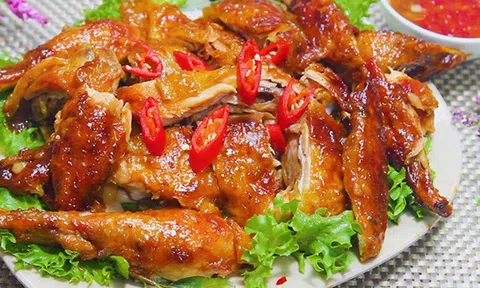 Làm món gà quay me giòn thơm qua vài bước đơn giản
