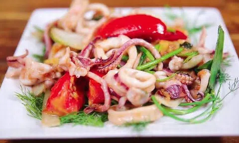 Mẹo xào mực thơm ngon, giòn sựt không tanh