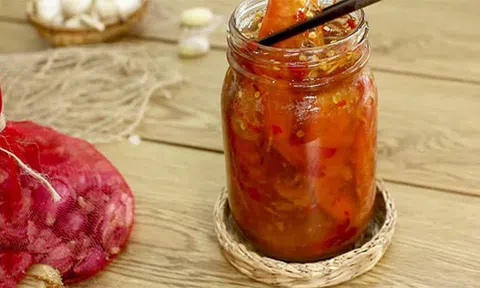 Muốn làm tôm chua chuẩn vị Huế, nhất định phải có gia vị này