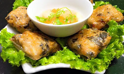 Muốn món nem cua bể thơm ngon, giòn rụm phải thực hiện các bước này