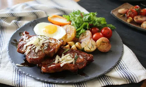 Mẹo chế biến bò bít tết mềm ngon như nhà hàng