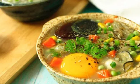 Cách nấu súp hàu trứng bắc thảo cho cả nhà quây quần đêm Giáng sinh