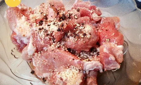 Mẹo ướp thịt chuẩn nhà hàng 5 sao cho món ngon dậy mùi
