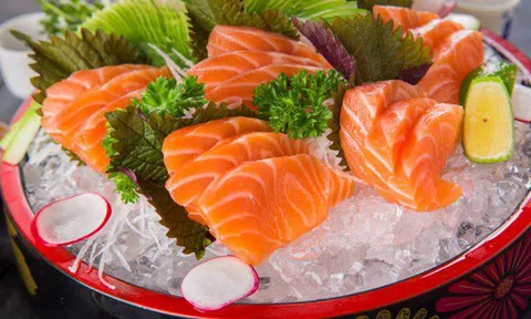 Mẹo chế biến gỏi cá hồi kiểu Nhật chuẩn vị, không tanh