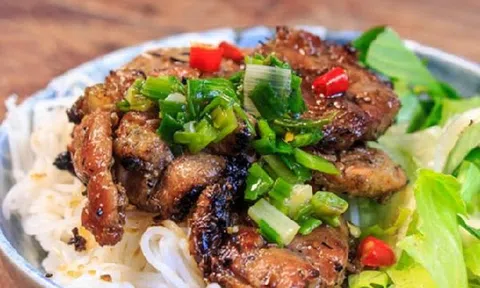 Cách làm bún thịt nướng miền Trung thơm lừng, hấp dẫn