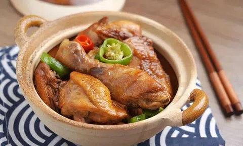 Món gà hầm mềm ngấm vị không thể thiếu nguyên liệu này
