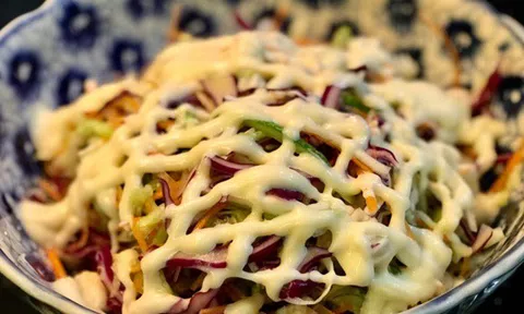 Cách làm salad bắp cải trộn sốt mayonnaise thanh đạm, dễ làm