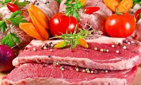 Mẹo khử mùi hôi các loại thịt sống cần biết