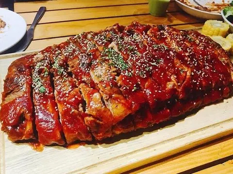 Công thức làm sườn nướng tảng kiểu Mỹ