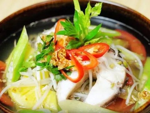 Canh cá trắm dọc mùng cho bữa cơm gia đình thêm vị