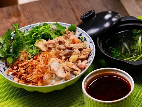Cách làm phở gà trộn đậm đà dư vị Hà Thành